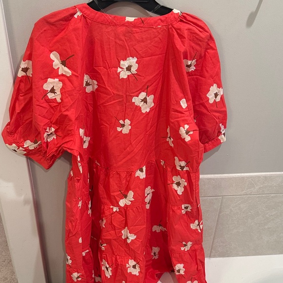 Universal Thread Red Floral Tunic Top - Picture 3 of 3